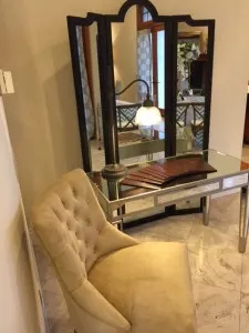 mirror